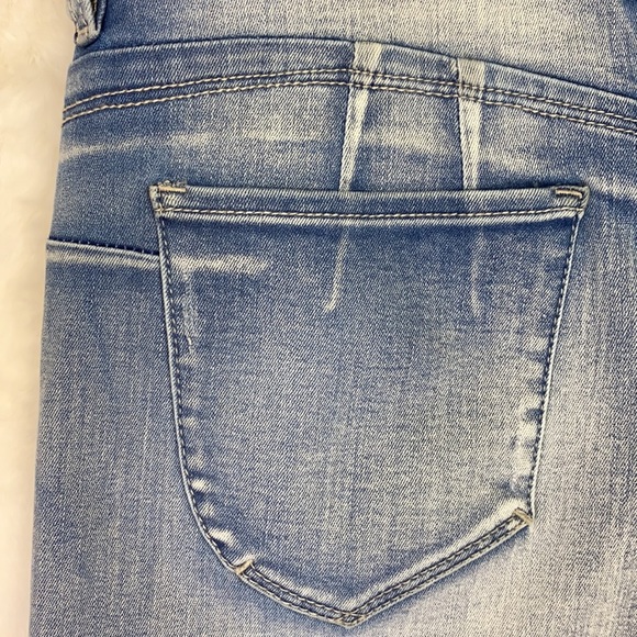 Jean distressed blue stretch shorts - Picture 9 of 15